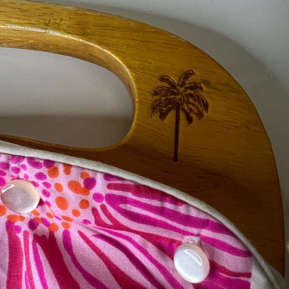 Lilly Pulitzer Floral Tote with Wooden Handle - Picture 4 of 11